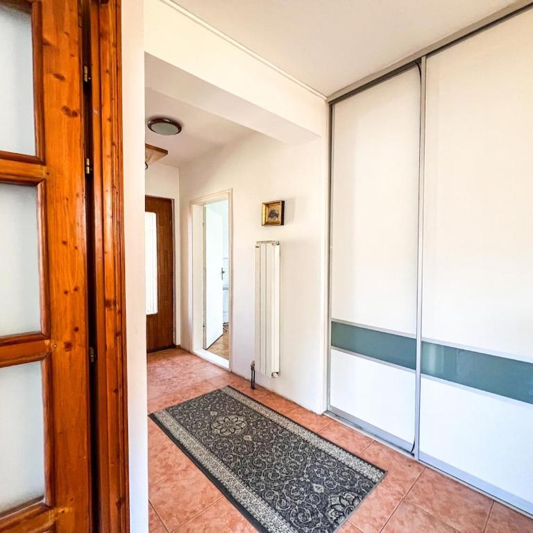 Wood & Light Loft Sarajevo - Private parking - Apartman sa 3 Spavaće Sobe i Balkonom - 15