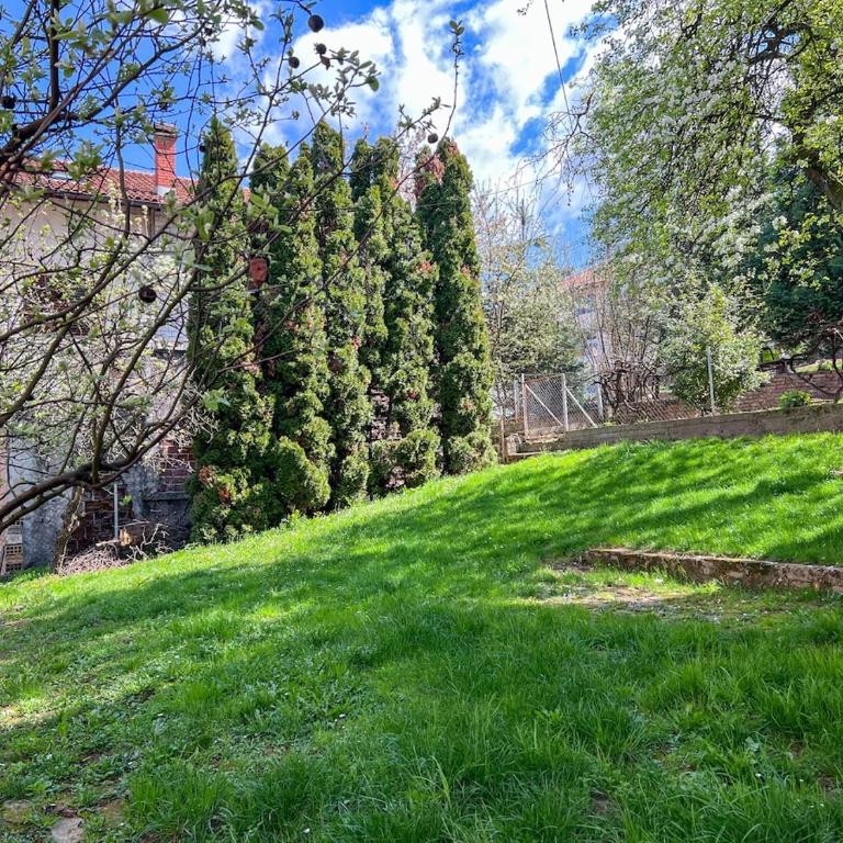 Wood & Light Loft Sarajevo - Private parking - Apartman sa 3 Spavaće Sobe i Balkonom - 18
