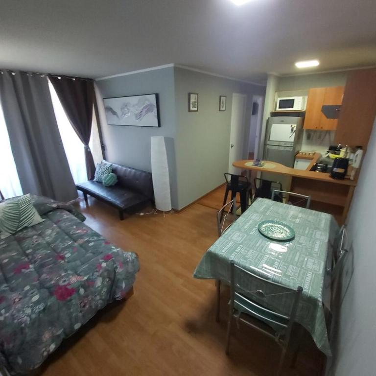 Departamento Familiar 5 personas- Cerca Palacio Moneda - Apartamento Deluxe de 2 dormitorios con balcón - 5