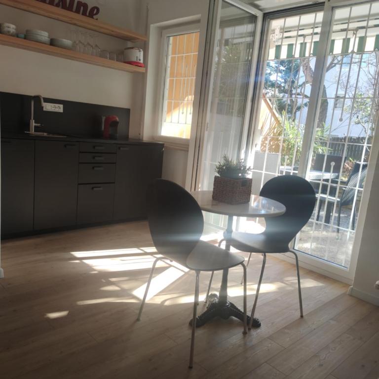 Lovely Apartment with pool and garden - Estudio con terraza - 9
