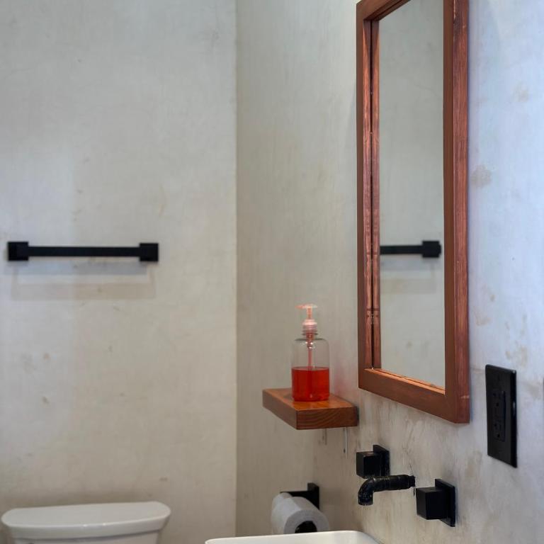 Freelance Hostel - Single Bed in 6-Bed Dormitory Room - 1