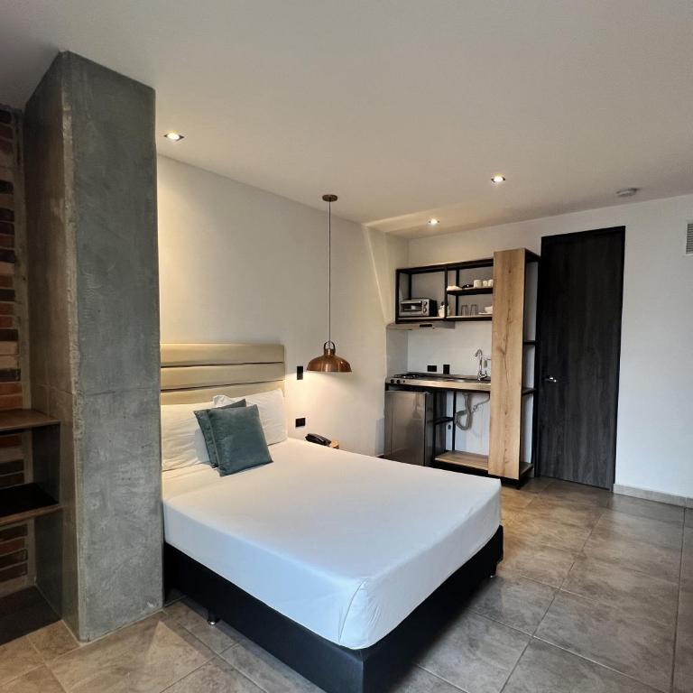 Apartahotel con Piscina - Superior Double Room - 21