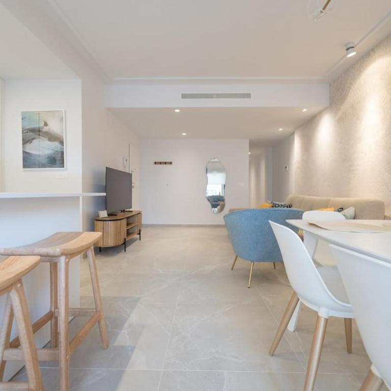 YourSpain Apartment S221B - Three-Bedroom Apartment with Balcony - 8