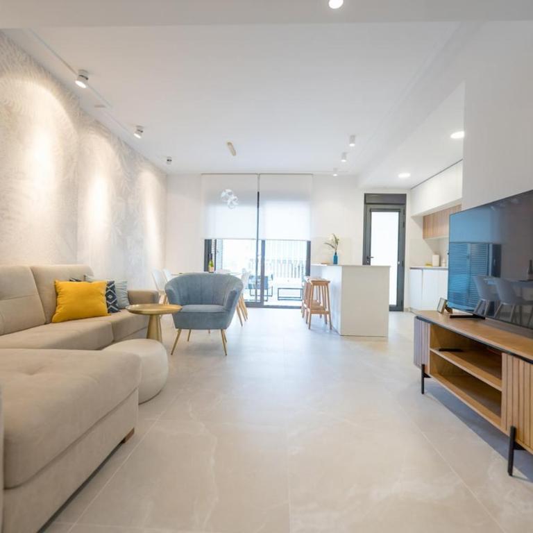 YourSpain Apartment S221B - Three-Bedroom Apartment with Balcony - 2