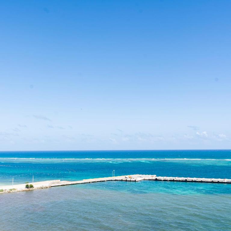 Distrito Morelos by Andiani Travel - Two-Bedroom Deluxe Apartment with Ocean View - 31