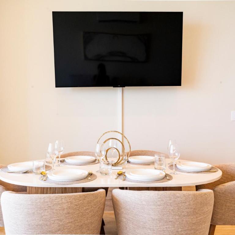 Distrito Morelos by Andiani Travel - Two-Bedroom Deluxe Apartment with Ocean View - 11