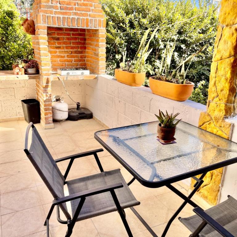 Apartment with terrace near downtown - Two-Bedroom Apartment with Terrace - 6