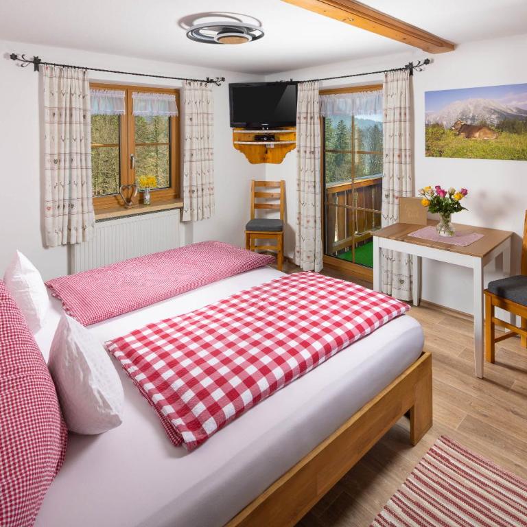 Pension Scheuerbichl - Doppelzimmer mit Balkon - 2