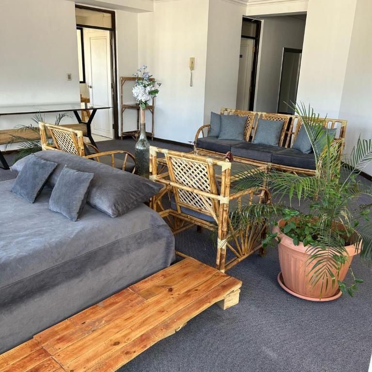 Céntrico Departamento en El Prado - Apartamento de 3 dormitorios - 5