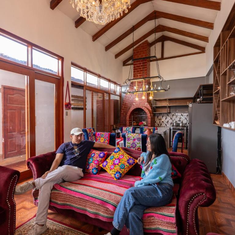 Colonial Home Chachapoyas - Three-Bedroom Chalet - 2