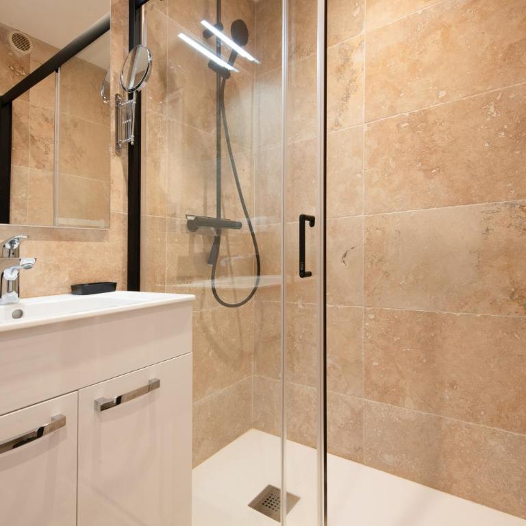 Real Regina Garage Prive Centre Ville et Plage - Apartment mit 1 Schlafzimmer - 11