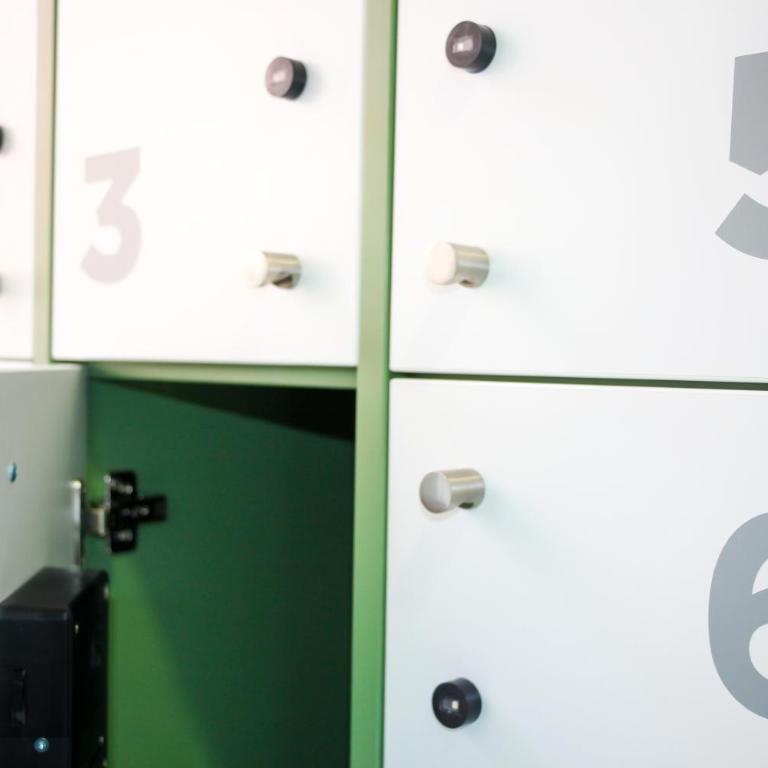 Sant Jordi Hostels Rock Palace - Bed in 6-Bed Dormitory Room - 5