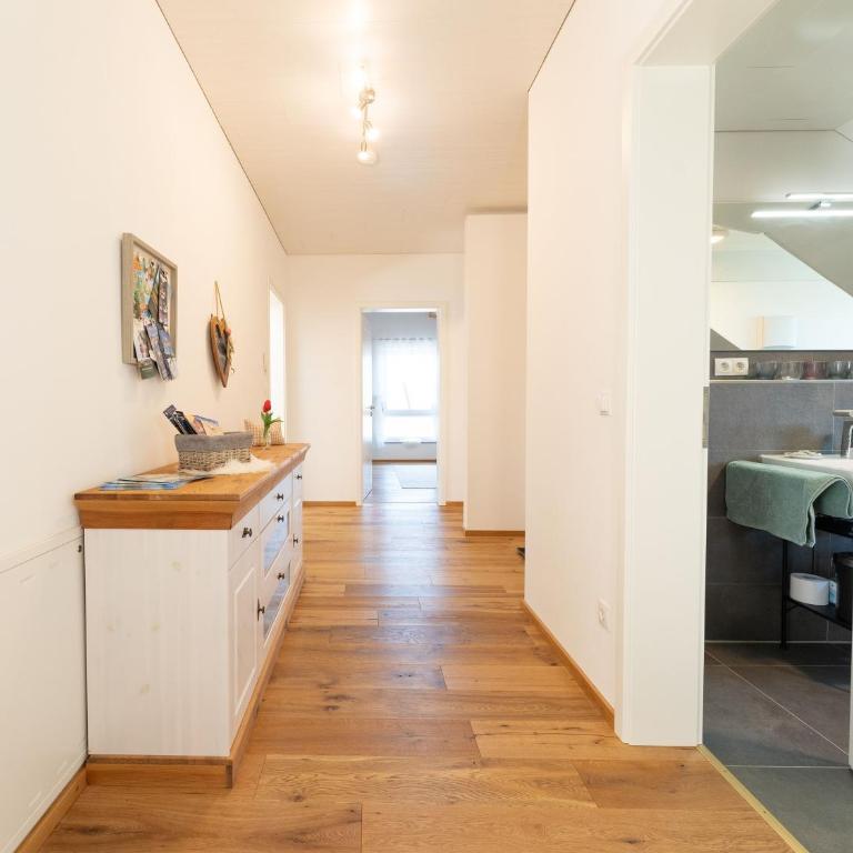 Ferienwohnung Anemone - 4 Zimmer mit Bergblick & Alpenflair - Apartment mit 3 Schlafzimmern und Balkon - 12