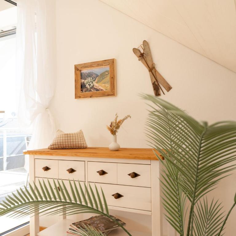Ferienwohnung Anemone - 4 Zimmer mit Bergblick & Alpenflair - Apartment mit 3 Schlafzimmern und Balkon - 20