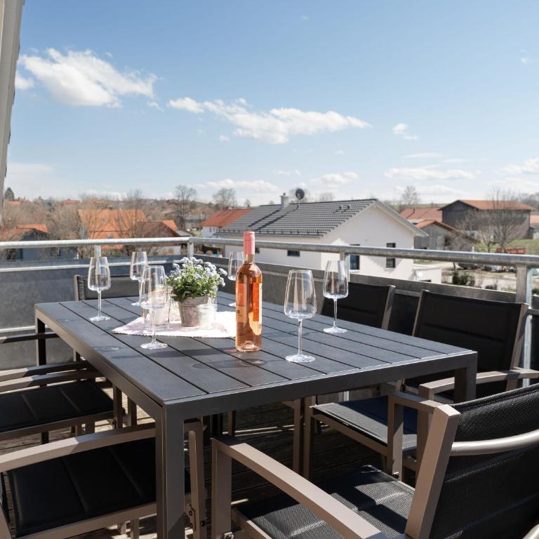 Ferienwohnung Anemone - 4 Zimmer mit Bergblick & Alpenflair - Apartment mit 3 Schlafzimmern und Balkon - 35