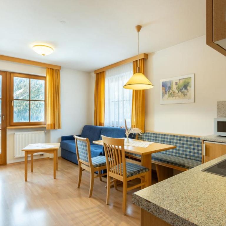 Apartments Sunseit'n - Apartment mit 1 Schlafzimmer und Balkon - 1