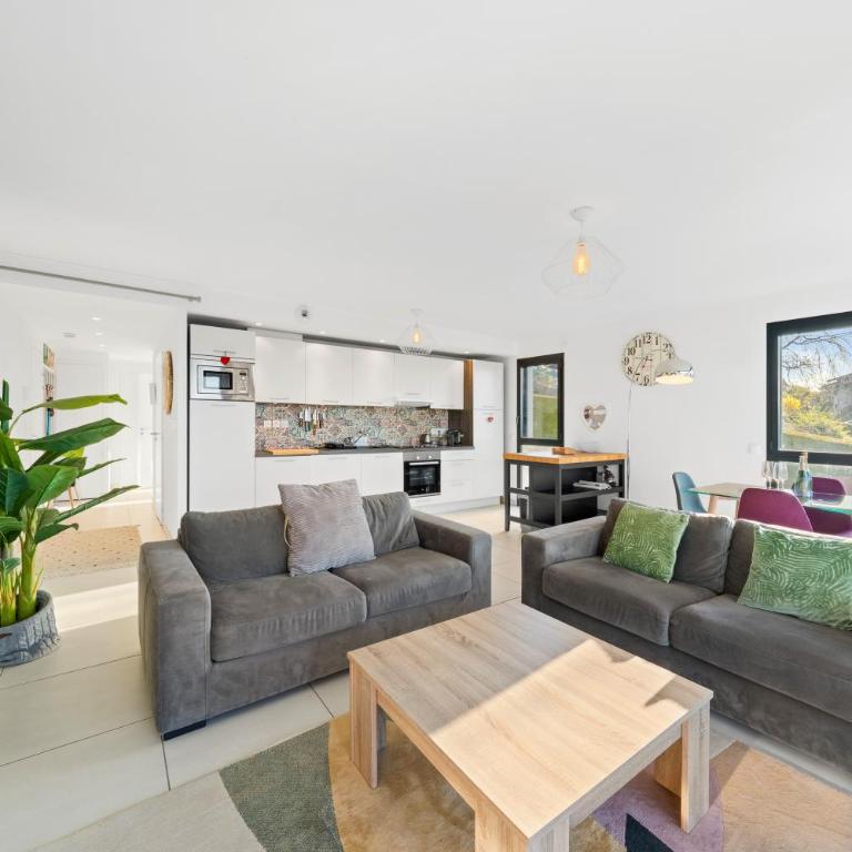 Bright modern apartment with lake view in Evian - Appartement 2 Chambres - 5