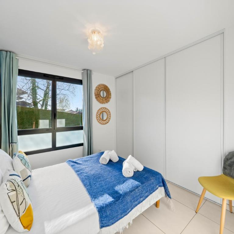 Bright modern apartment with lake view in Evian - Appartement 2 Chambres - 25