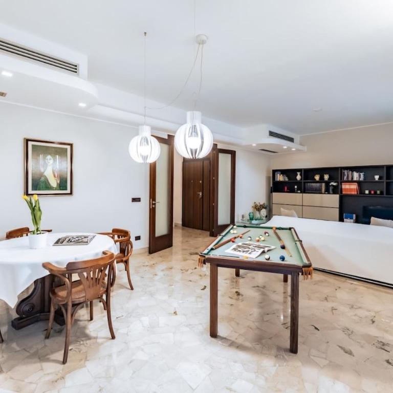CasaPlat - City Center - Two-Bedroom Apartment - 7