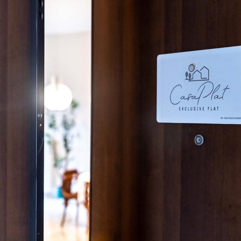 CasaPlat - City Center - Two-Bedroom Apartment - 37