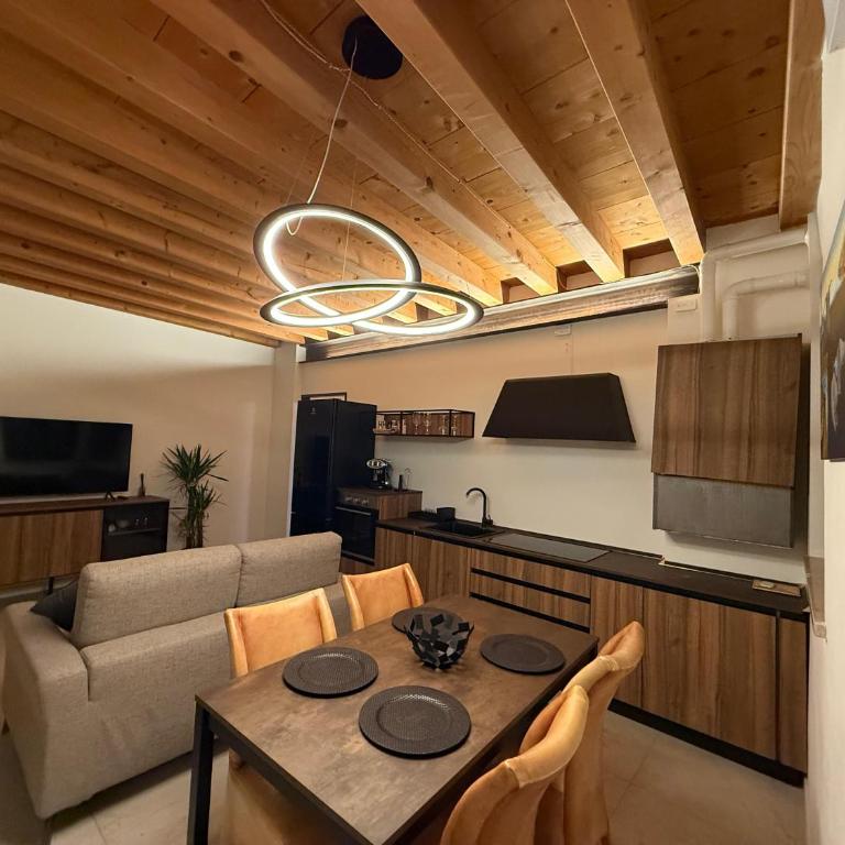 Arena Elegance Suite - One-Bedroom Apartment - 9