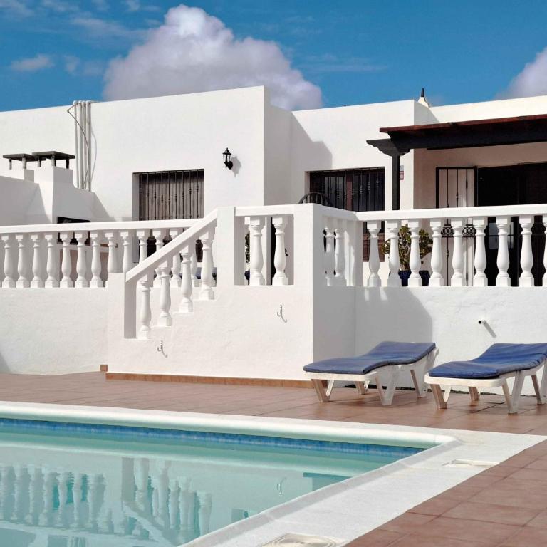 Villas with private pools - Just 7 min walk from beach, bars & dining - Villa con piscina privada - 2