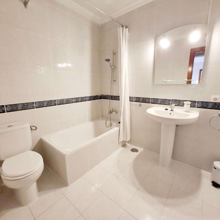Villas with private pools - Just 7 min walk from beach, bars & dining - Villa con piscina privada - 16