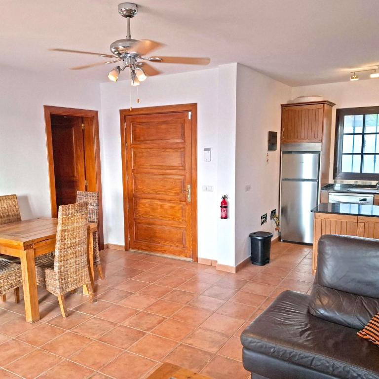 Villas with private pools - Just 7 min walk from beach, bars & dining - Villa con piscina privada - 19
