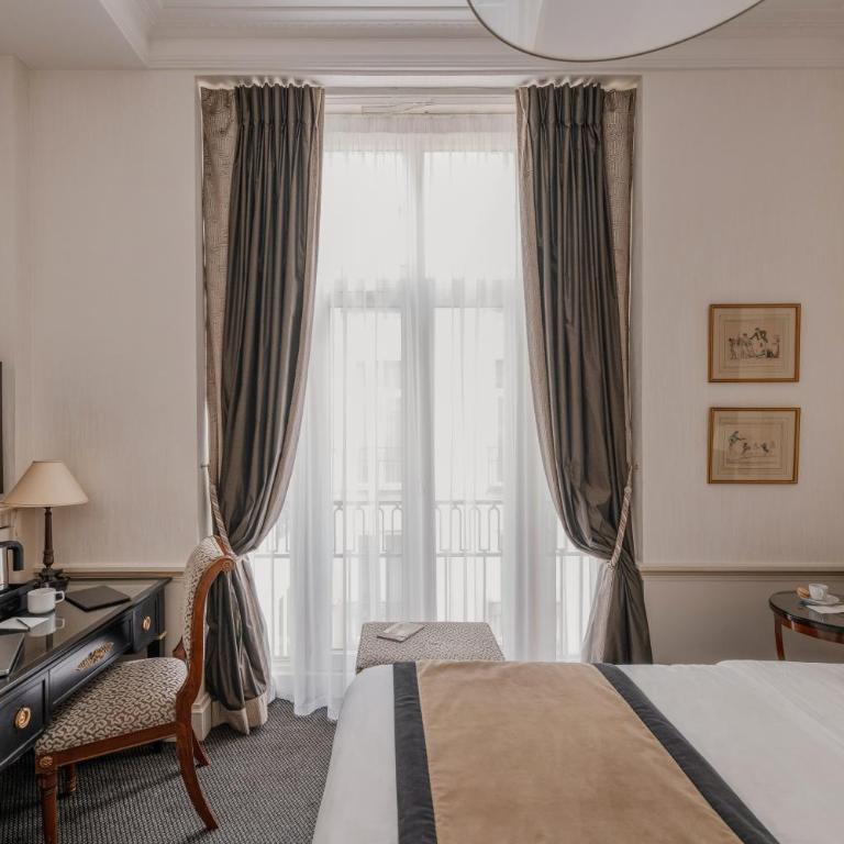Hôtel Napoleon Paris - Chambre Supérieure - 1