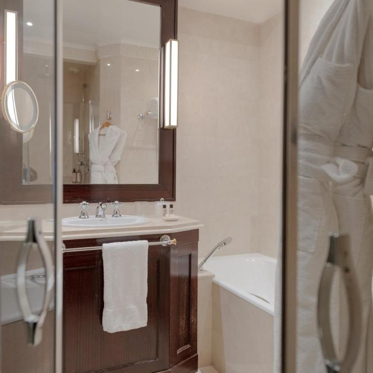 Hôtel Napoleon Paris - Chambre Supérieure - 7