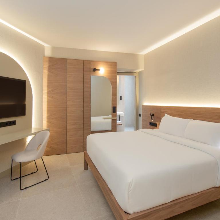 FORTINN Puerta del Sol - Deluxe Queen Room - 1