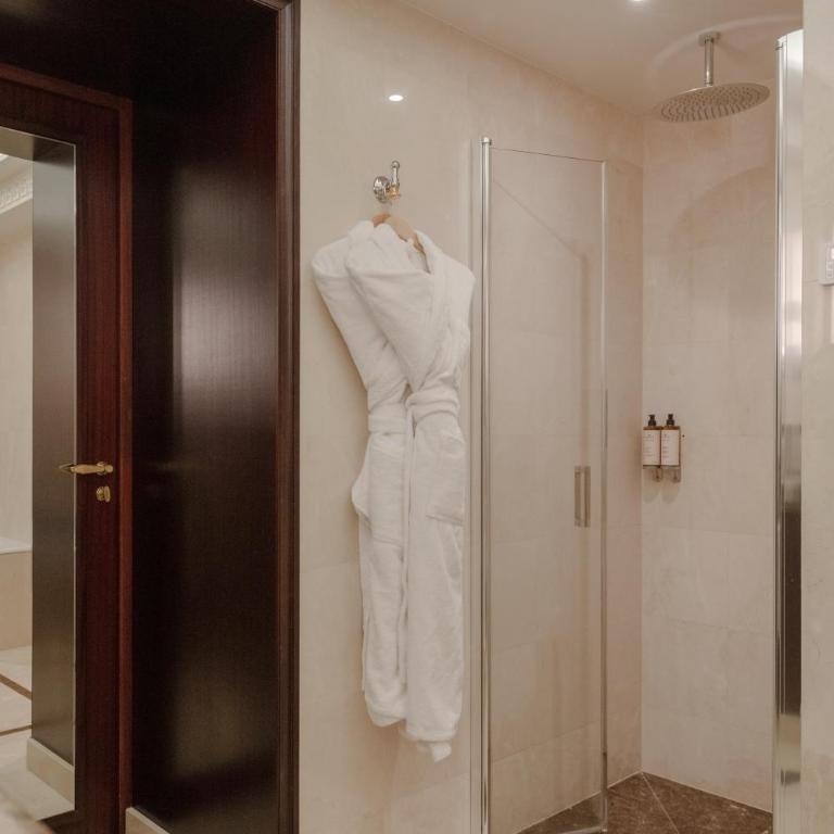 Hôtel Napoleon Paris - Suite Junior Avenue - 6