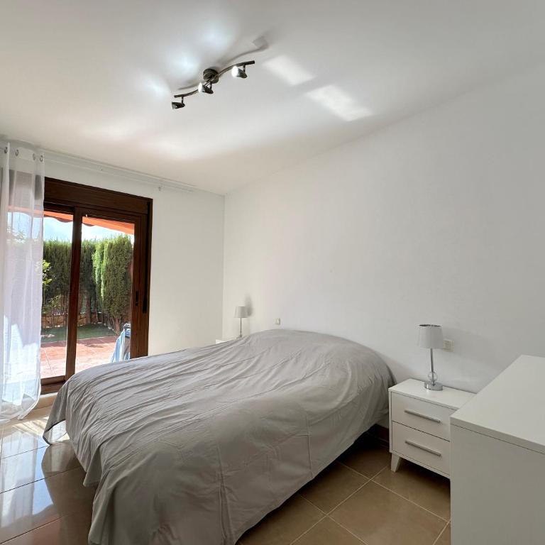 Beautiful 2-Bedroom Frontline Beach Apartment - Apartamento de 2 dormitorios - 15