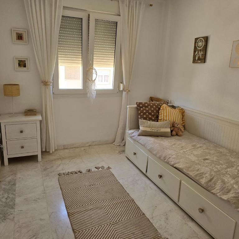 SonCaliu Mallorca - Four-Bedroom Apartment with Balcony - 5