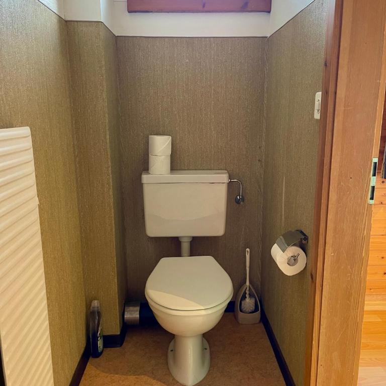 Alpine Base Hostel - Adults only - Doppelzimmer mit eigenem Bad - 10