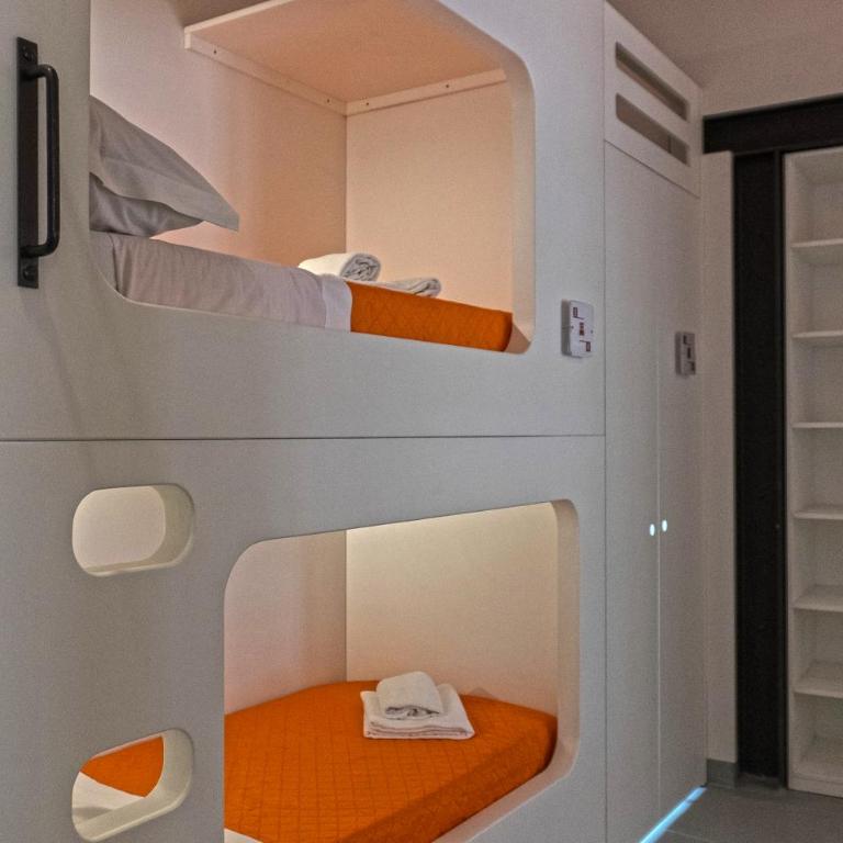 Ostello Vucciria - Posto Letto in Dormitorio con 10 Letti - 7