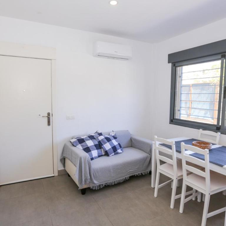 House Beach Park - Three-Bedroom Apartment - 13