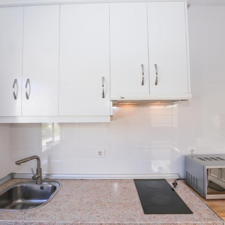 House Beach Park - Three-Bedroom Apartment - 15