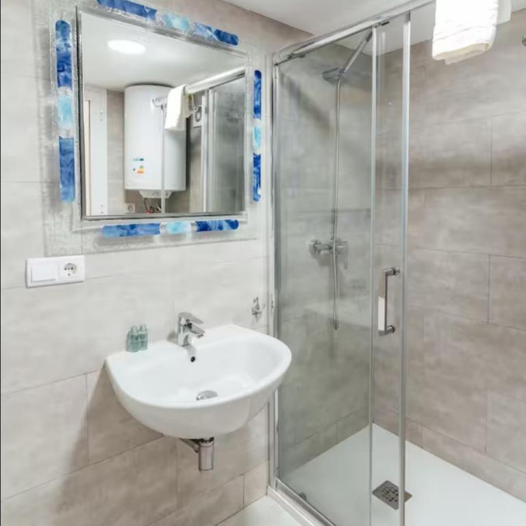 Refugio Vanguardista Free parking - Apartamento de 2 dormitorios - 25