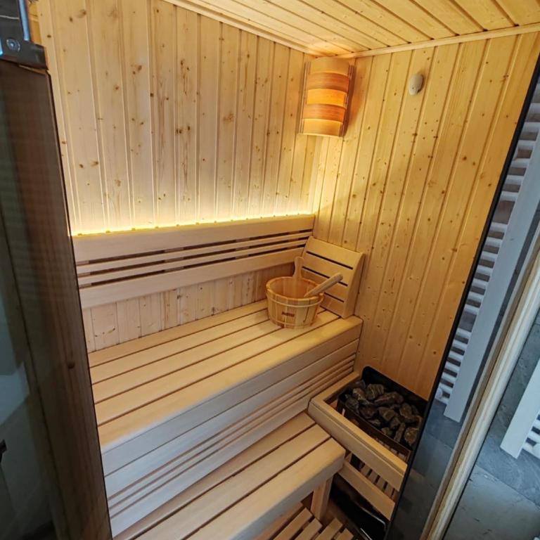 Relax Apartment with sauna and jacuzzi in city center - Apartman sa 1 Spavaćom Sobom - 17