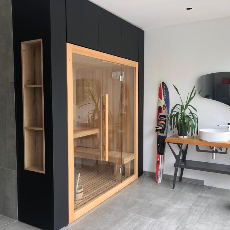 LA VILLA KORLEA AVEC PISCINE AIX LES BAINS - Maison 3 Chambres - 38