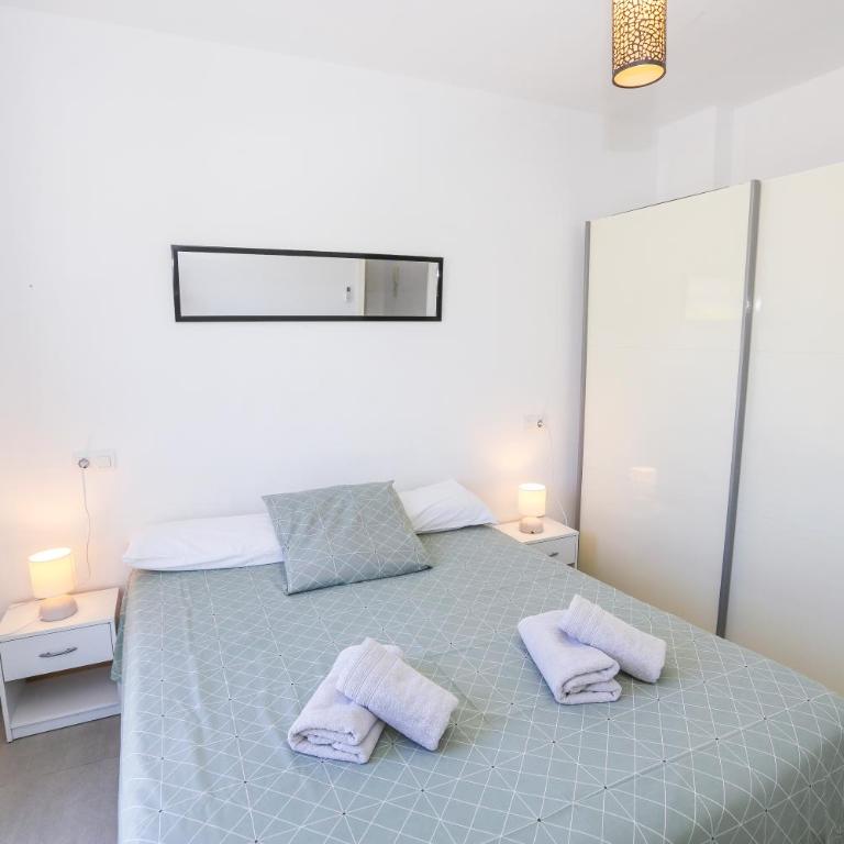 House Beach Park - Three-Bedroom Apartment - 5
