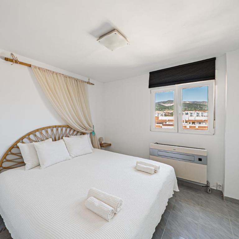 Pura Vida King-Size Bed Sea and Mountain view Apartment - Two-Bedroom Apartment - 9