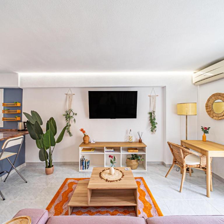 Pura Vida King-Size Bed Sea and Mountain view Apartment - Two-Bedroom Apartment - 4