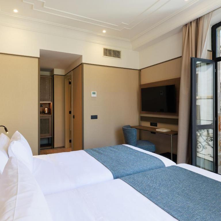 Hotel Medinaceli 4 Estrellas SUPERIOR - Superior Room - 3
