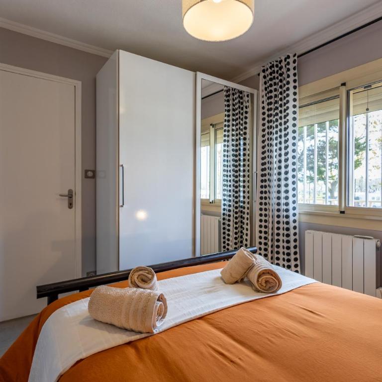 Le Riviera - T3 Confort, Terrasse, Parking privé - Appartement 2 Chambres avec Balcon et Vue sur la Mer - 32