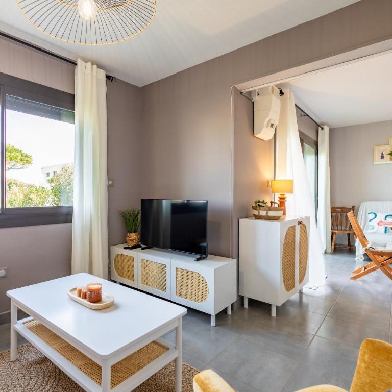 Le Riviera - T3 Confort, Terrasse, Parking privé - Appartement 2 Chambres avec Balcon et Vue sur la Mer - 7