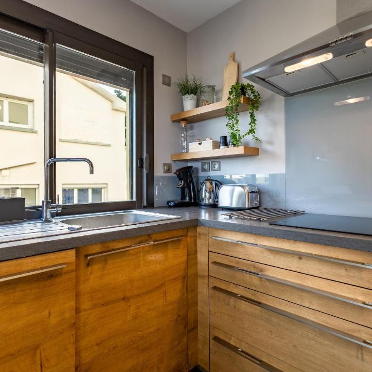 Le Riviera - T3 Confort, Terrasse, Parking privé - Appartement 2 Chambres avec Balcon et Vue sur la Mer - 12