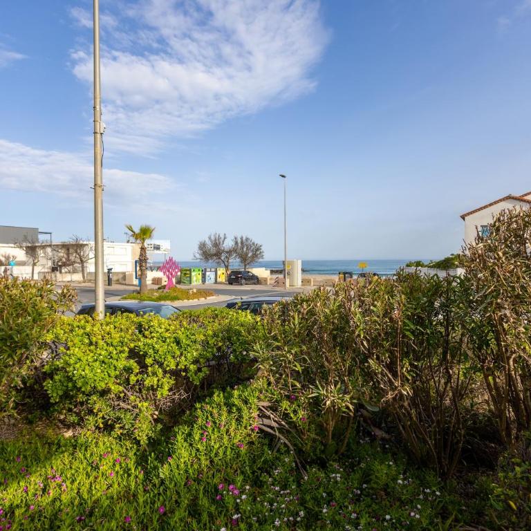 Le Riviera - T3 Confort, Terrasse, Parking privé - Appartement 2 Chambres avec Balcon et Vue sur la Mer - 15
