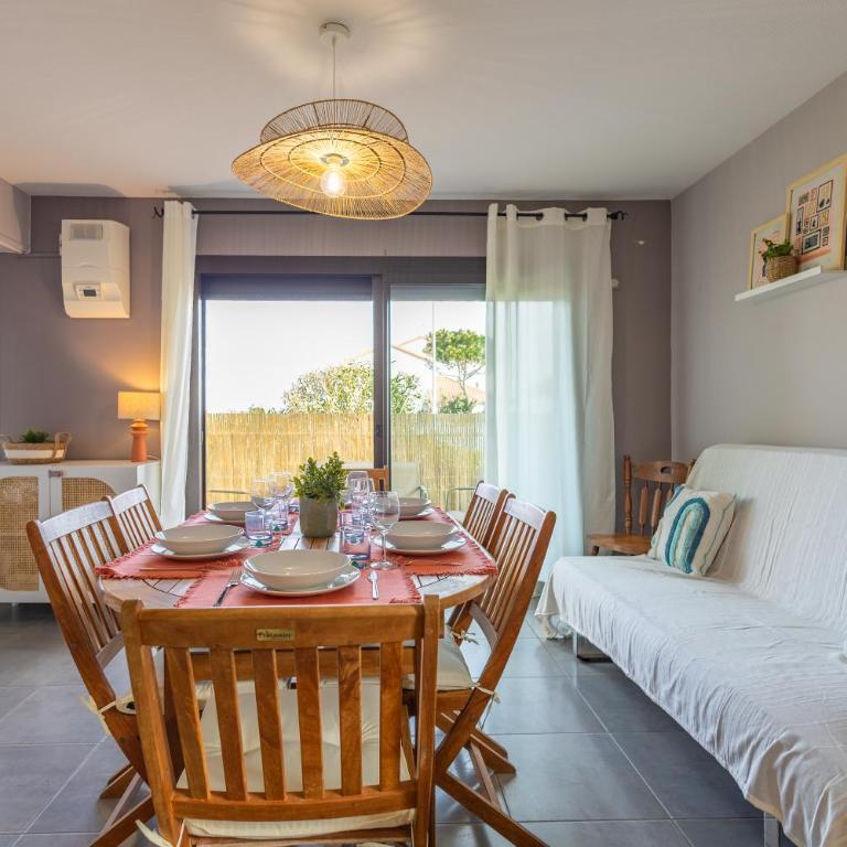 Le Riviera - T3 Confort, Terrasse, Parking privé - Appartement 2 Chambres avec Balcon et Vue sur la Mer - 13